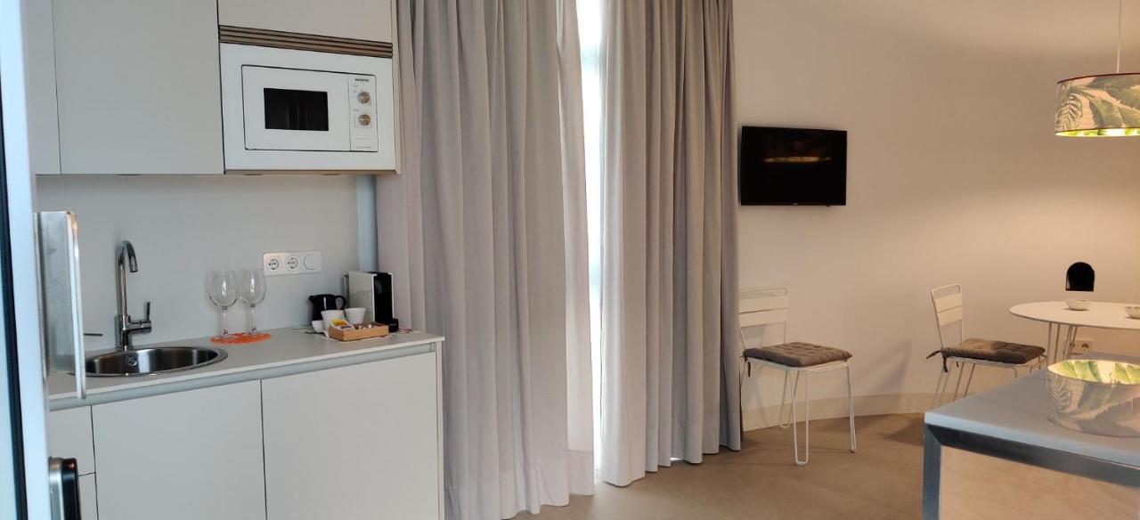 Apartamentos y estudios céntricos Conil Home Suite Conil De La Frontera Exterior foto